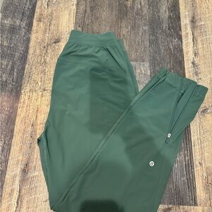 lululemon athletica Green Pants Excellent condition